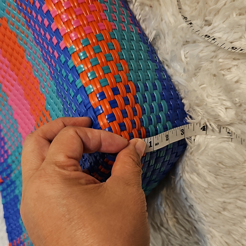 The Native Multicolor Woven Tote Bag Purse Handbag, Vibrant Colors‎ - Picture 11 of 12